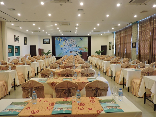 Imagen de los interiores del Hotel Hoang Ngoc Resort. Foto 15