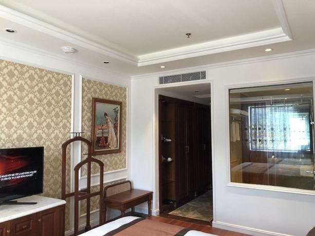 Imagen de la habitación del Hotel Hoang Nham Luxury. Foto 6