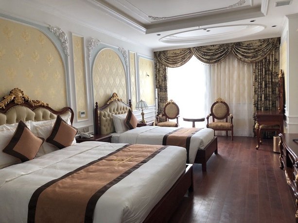 Imagen de la habitación del Hotel Hoang Nham Luxury. Foto 8