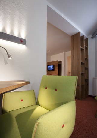 Imagen de la habitación del Hotel Hochzillertal. Foto 8