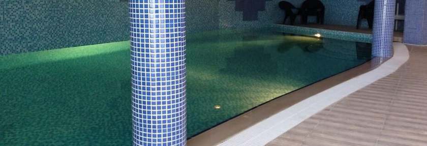 Imagen de la piscina del Hotel Hocine. Foto 14