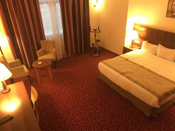 Imagen de la habitación del Hotel Hocine. Foto 7