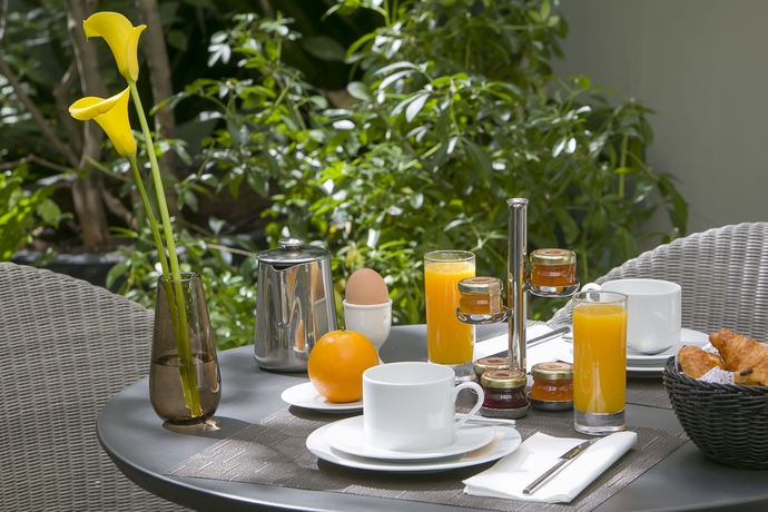 Imagen de los exteriores del Hotel Hôtel A La Villa des Artistes. Foto 13