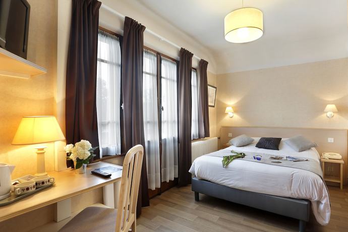 Imagen de la habitación del Hotel H&ocirc;tel A l\'Ombre des Marronniers. Foto 5