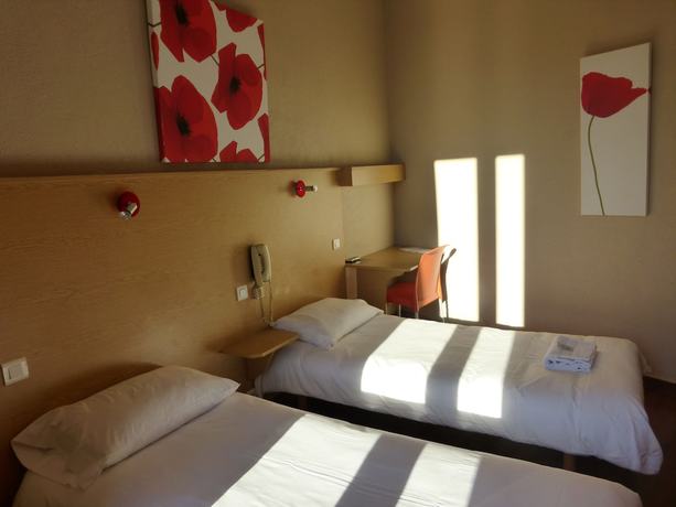 Imagen de la habitación del Hotel H&ocirc;tel Abalone. Foto 10
