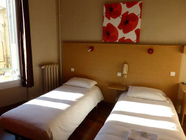 Imagen de la habitación del Hotel H&ocirc;tel Abalone. Foto 15