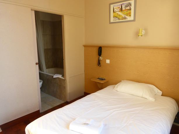 Imagen de la habitación del Hotel H&ocirc;tel Abalone. Foto 17