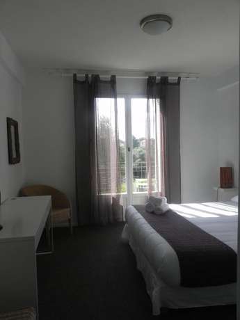 Imagen de la habitación del Hotel H&ocirc;tel Aiglon Bylitis. Foto 10