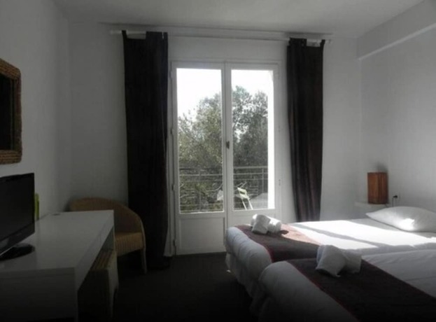 Imagen de la habitación del Hotel H&ocirc;tel Aiglon Bylitis. Foto 15