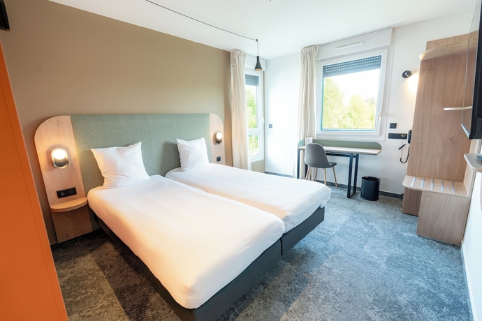 Imagen de la habitación del Hotel H&ocirc;tel Akena Ch&acirc;lons en Champagne. Foto 12