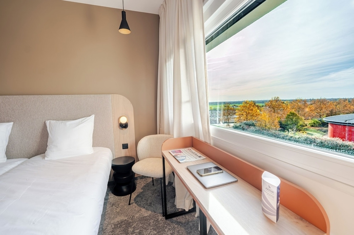 Imagen de la habitación del Hotel H&ocirc;tel Akena Ch&acirc;lons en Champagne. Foto 13