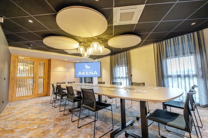 Imagen de los interiores del Hotel H&ocirc;tel Akena Ch&acirc;lons en Champagne. Foto 16