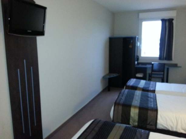 Imagen de la habitación del Hotel Hôtel Akena City Caudry. Foto 8