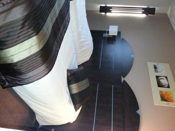 Imagen de la habitación del Hotel Hôtel Akena City Caudry. Foto 14