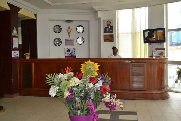 Imagen de los interiores del Hotel H&ocirc;tel Akena City. Foto 18