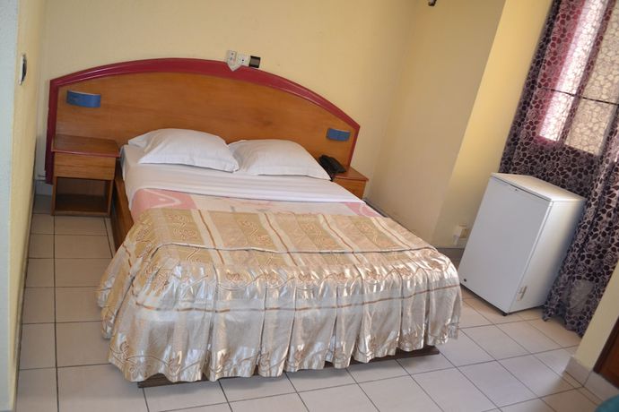 Imagen de la habitación del Hotel H&ocirc;tel Akena City. Foto 11