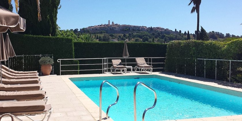Imagen general del Hotel Hôtel Alain Llorca. Foto 1