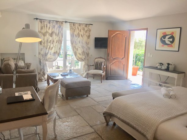 Imagen de la habitación del Hotel H&ocirc;tel Alain Llorca. Foto 6