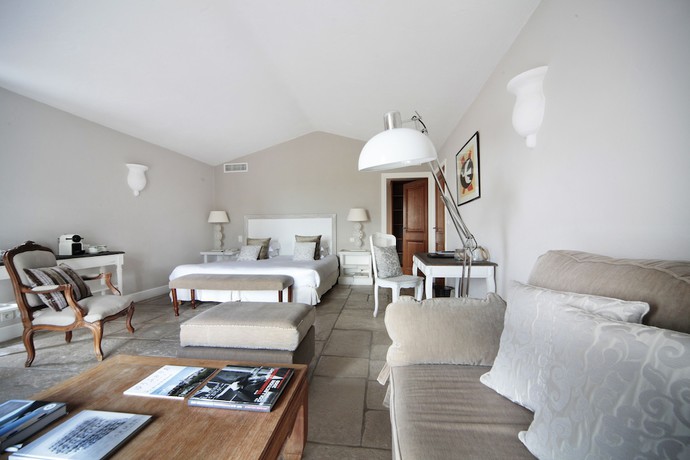 Imagen de la habitación del Hotel H&ocirc;tel Alain Llorca. Foto 8