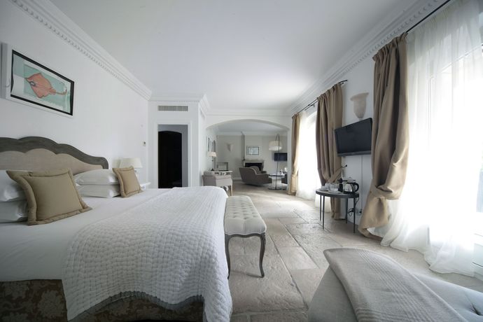 Imagen de la habitación del Hotel H&ocirc;tel Alain Llorca. Foto 15