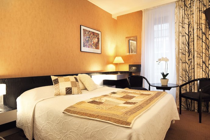 Imagen de la habitación del Hotel Hôtel Alison. Foto 3