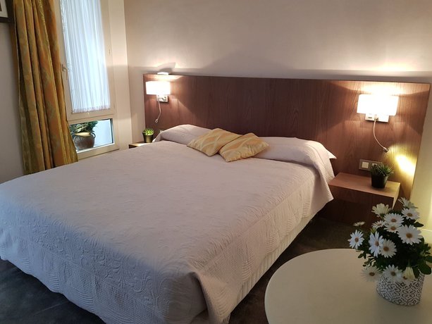 Imagen de la habitación del Hotel Hôtel Alison. Foto 7