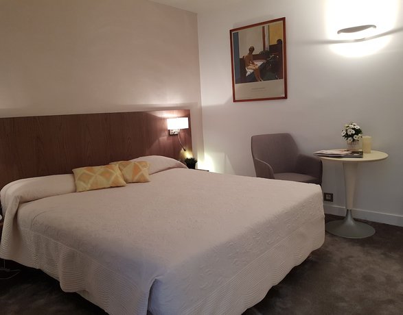 Imagen de la habitación del Hotel Hôtel Alison. Foto 9