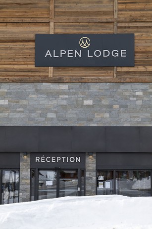 Imagen de los interiores del Hotel H&ocirc;tel Alpen Lodge. Foto 19