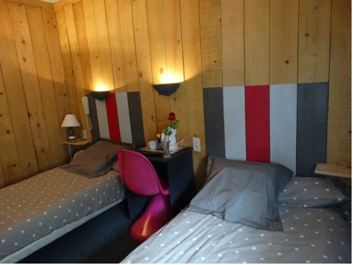 Imagen de la habitación del Hotel H&ocirc;tel Alph&eacute;e. Foto 11
