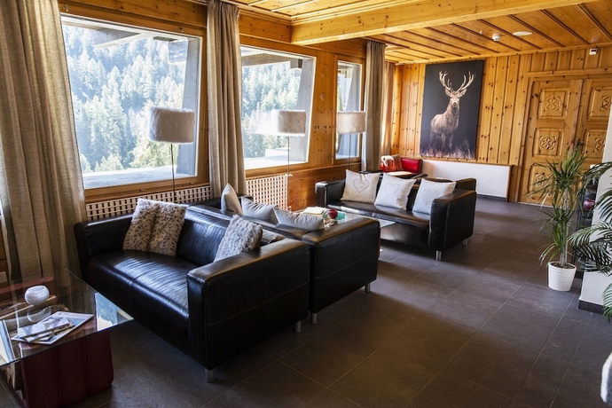 Imagen del bar/restaurante del Hotel Hôtel Alpina. Foto 2