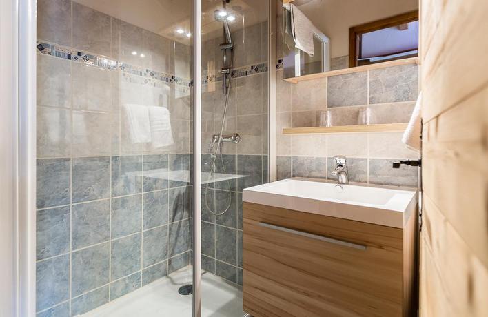 Imagen general del Hotel H&ocirc;tel Alpina, Morzine. Foto 10