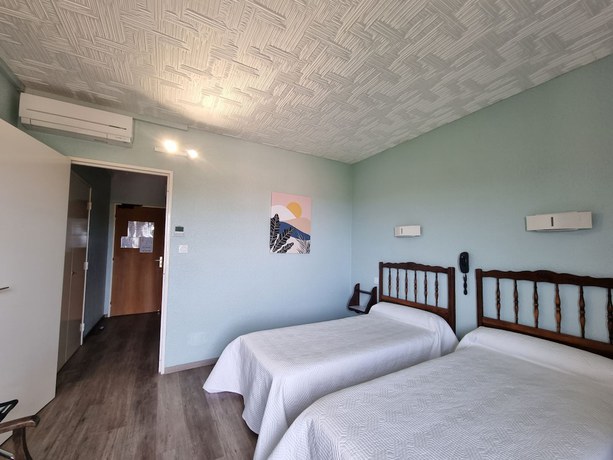 Imagen general del Hotel Hôtel Ambeille. Foto 1