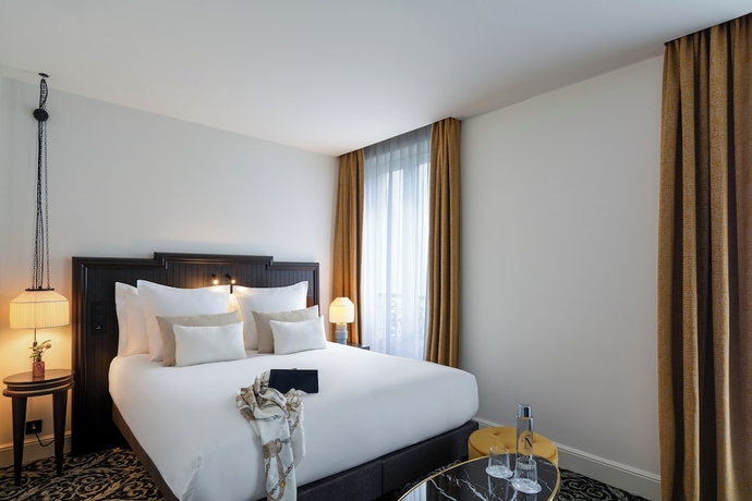 Imagen de la habitación del Hotel Hôtel And Spa Napoléon. Foto 9