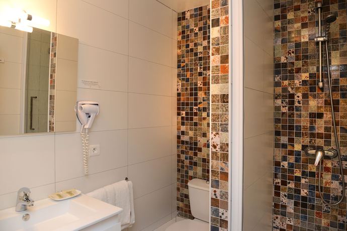 Imagen de la habitación del Hotel Hôtel Andreinia. Foto 5