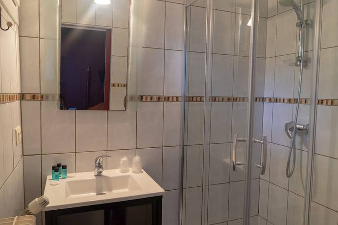 Imagen de la habitación del Hotel H&ocirc;tel Aquitaine. Foto 8