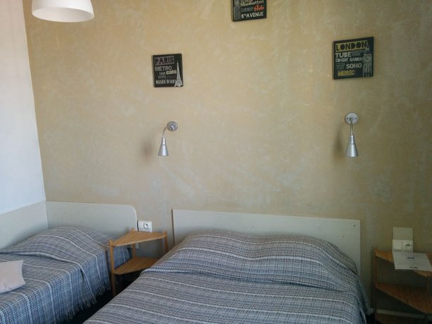 Imagen de la habitación del Hotel H&ocirc;tel Araur. Foto 6