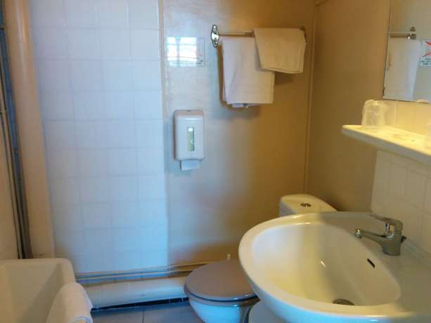 Imagen de la habitación del Hotel H&ocirc;tel Araur. Foto 7