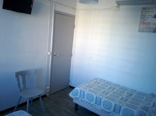 Imagen de la habitación del Hotel H&ocirc;tel Araur. Foto 8