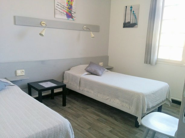 Imagen de la habitación del Hotel H&ocirc;tel Araur. Foto 11