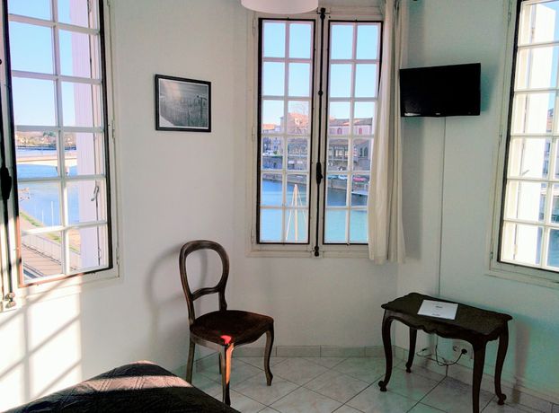 Imagen de la habitación del Hotel H&ocirc;tel Araur. Foto 16