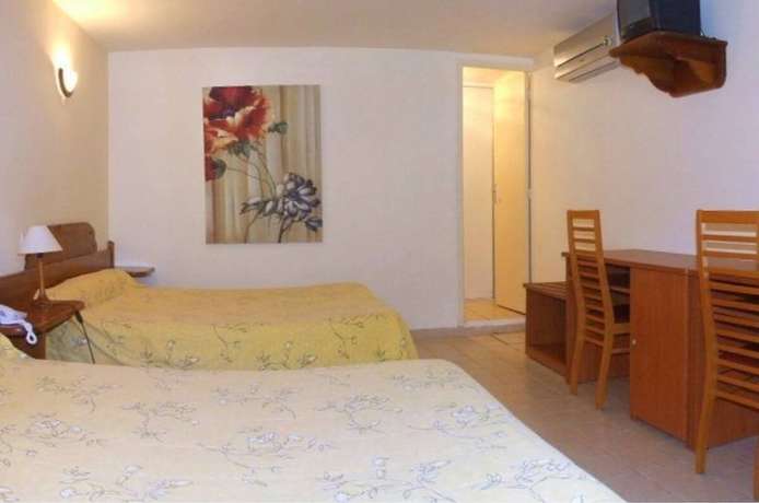 Imagen de la habitación del Hotel Hôtel Arena Le refuge. Foto 16