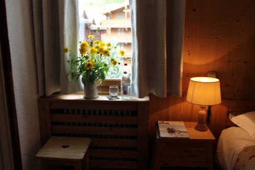 Imagen de la habitación del Hotel H&ocirc;tel Auberge Saint Hubert. Foto 12