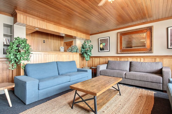 Imagen de los interiores del Hotel Hôtel Automatisé Manoir des Remparts. Foto 19