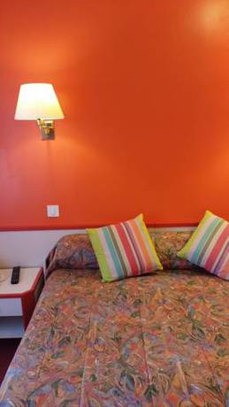 Imagen de la habitación del Hotel H&ocirc;tel Aux Cerisiers. Foto 16