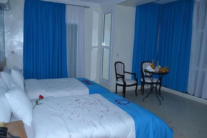 Imagen de la habitación del Hotel H&ocirc;tel Aymen. Foto 7