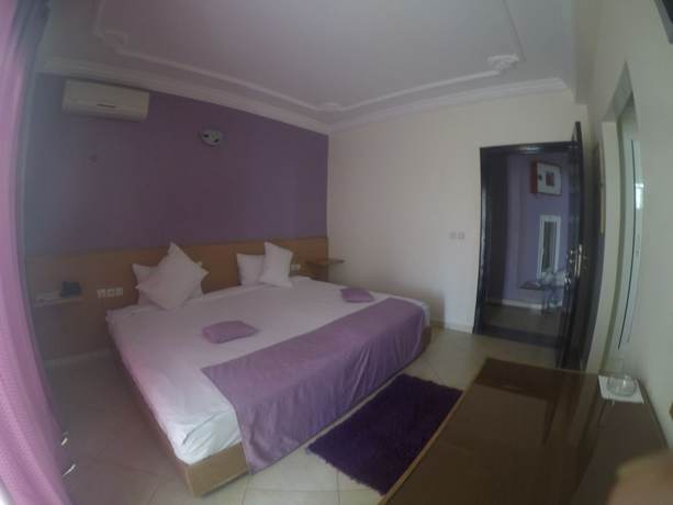 Imagen de la habitación del Hotel H&ocirc;tel Aymen. Foto 16