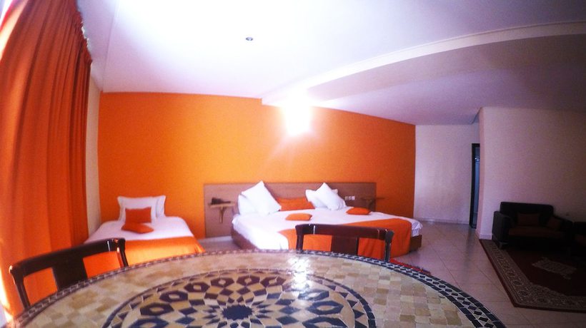 Imagen de la habitación del Hotel H&ocirc;tel Aymen. Foto 17