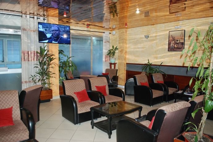 Imagen de los interiores del Hotel H&ocirc;tel Bano Palace. Foto 16