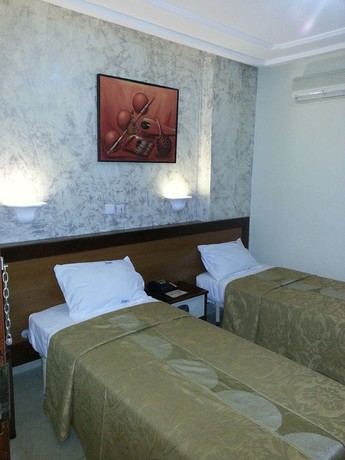 Imagen de la habitación del Hotel H&ocirc;tel Bano Palace. Foto 12