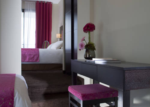 Imagen de la habitación del Hotel H&ocirc;tel Baptistin. Foto 11